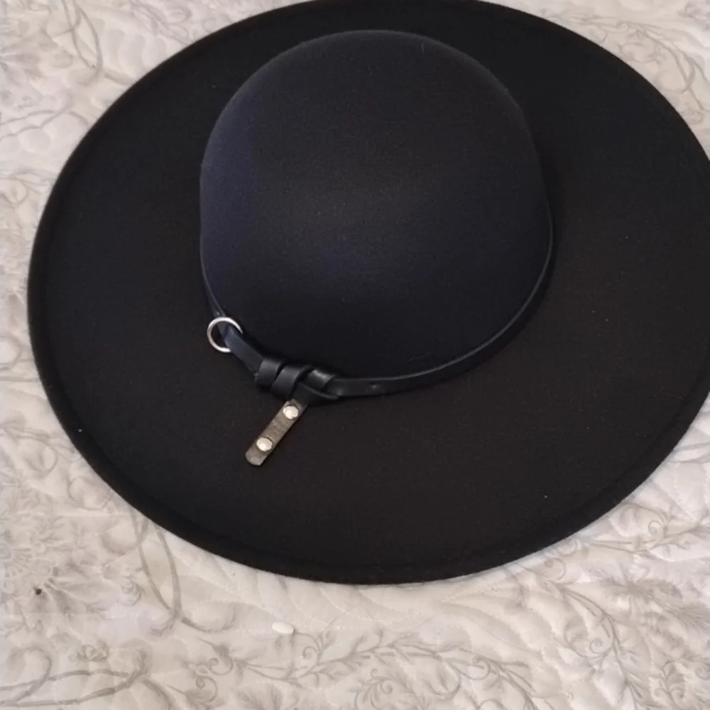 a.n.a hat leather woman